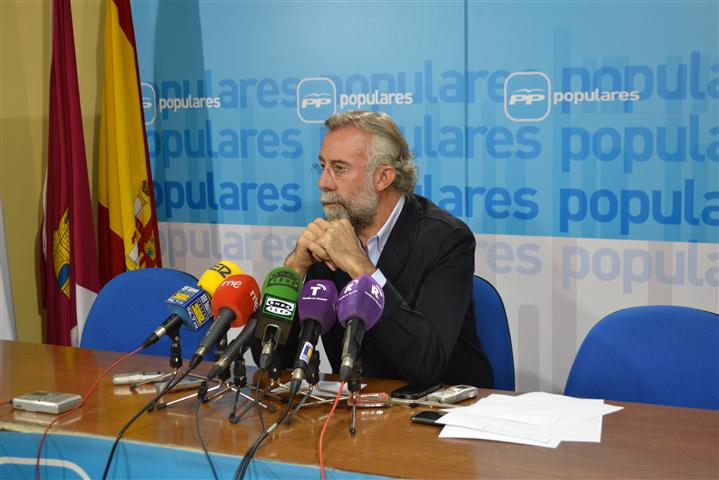 Ramos lamenta que García-Page anime a los ex altos cargos del PSOE a mantener privilegios escandalosos