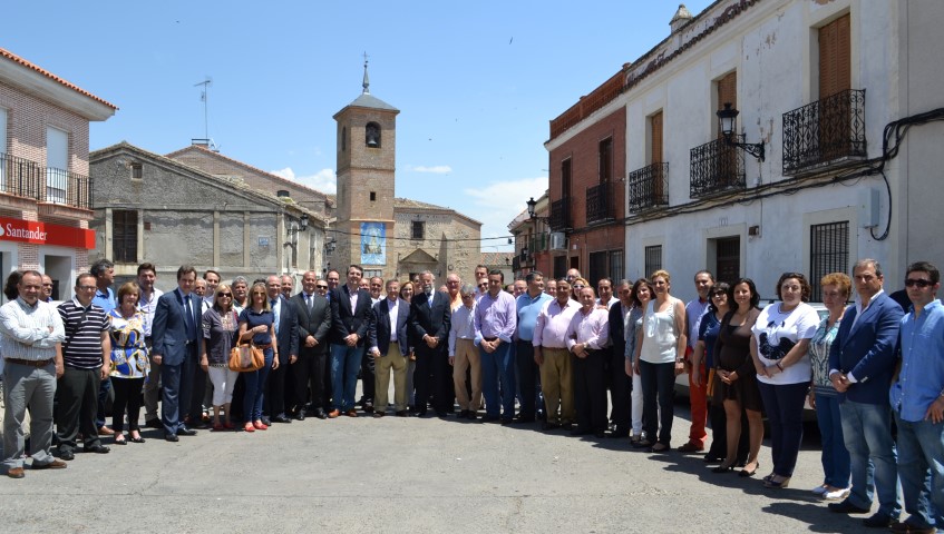 García-Tizón con los alcaldes y portavoces de la comarca de Talavera