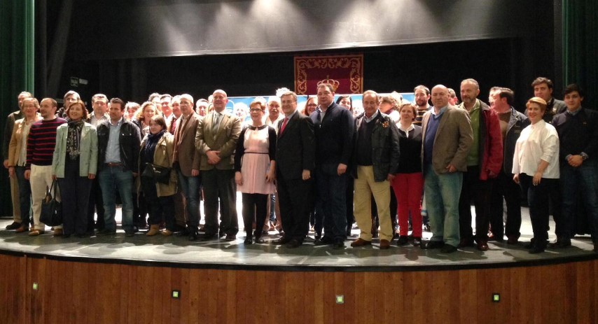 García-Tizón se reúne con los alcaldes y portavoces del Partido Popular en la comarca de Los Montes