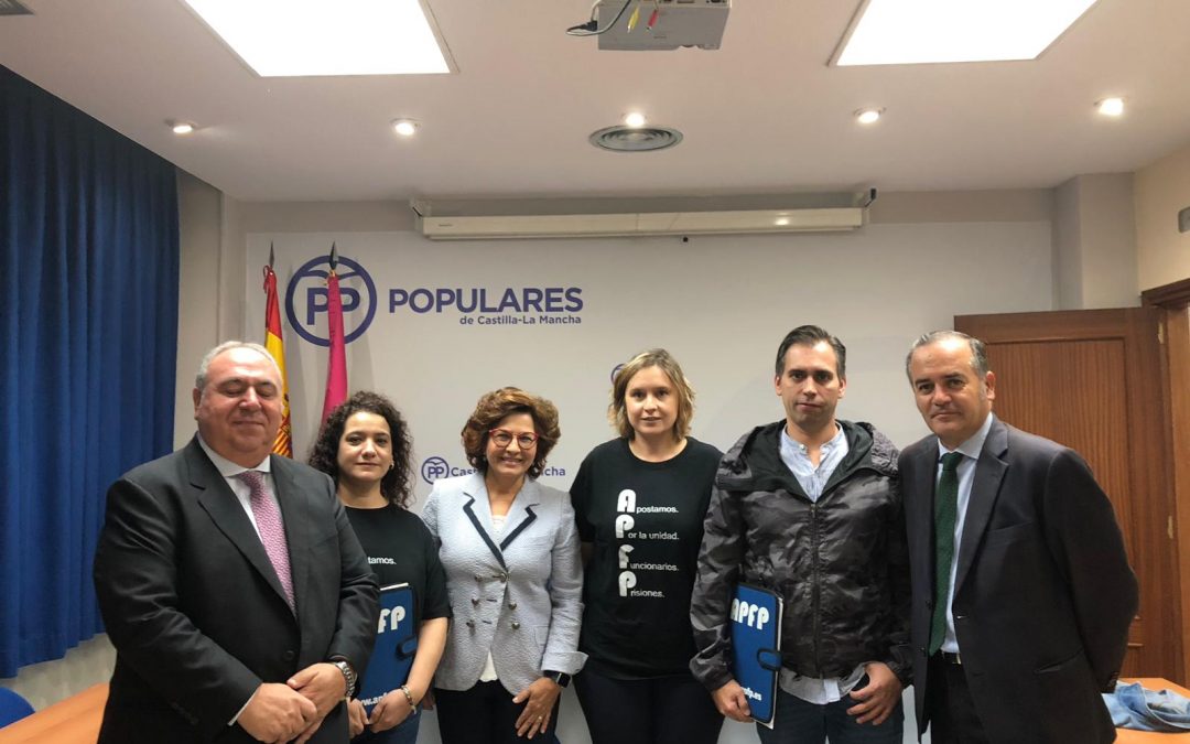 Gregorio muestra el compromiso del PP para mejorar de forma global las condiciones de los funcionarios de los cuerpos penitenciarios