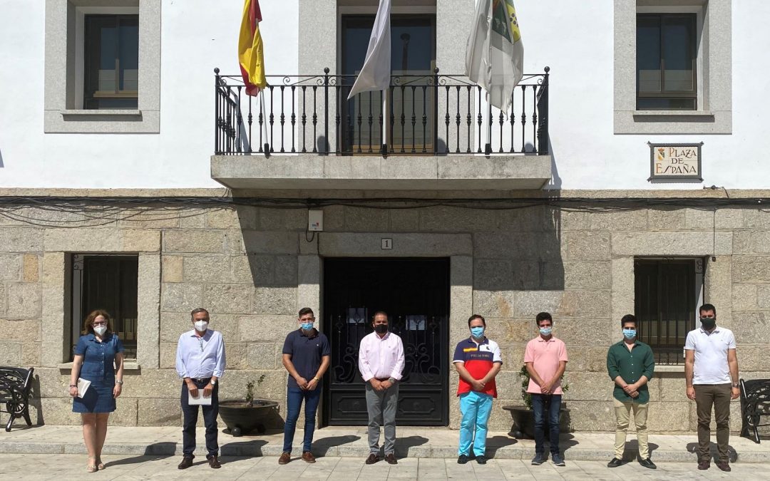Gregorio alerta del abandono del Gobierno de Page a los pueblos del mundo rural, muchos de los cuales siguen sin trasporte público