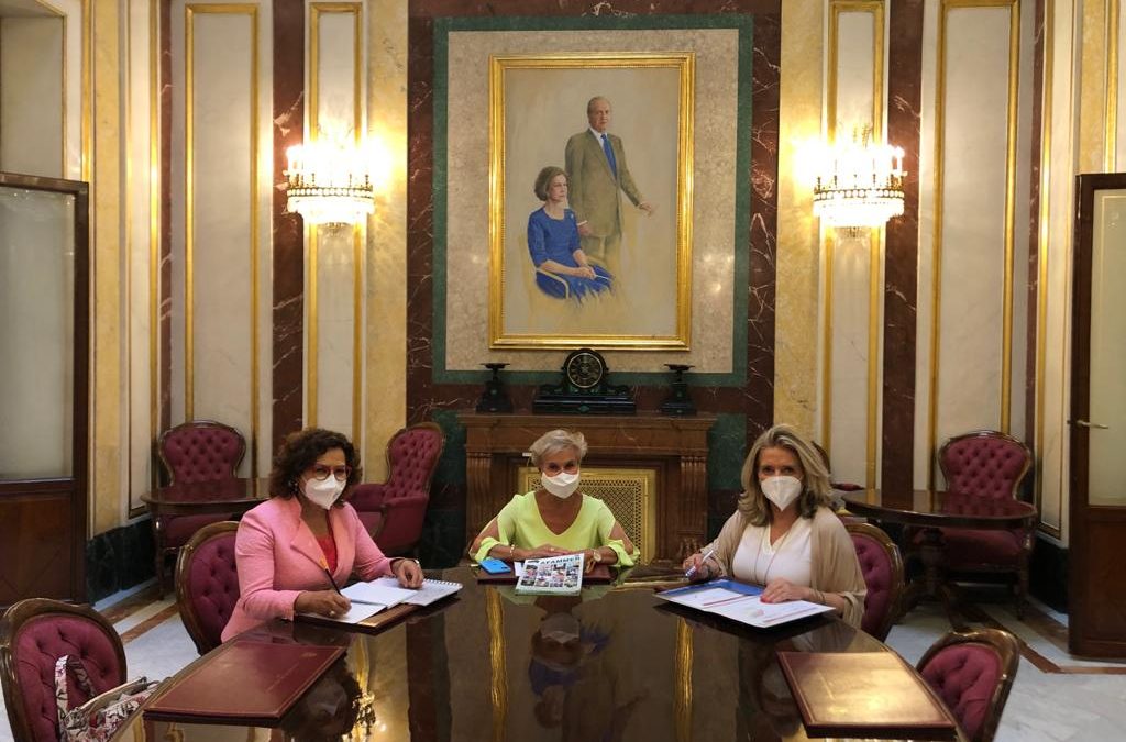 Riolobos destaca el papel crucial de las mujeres rurales durante la pandemia y su labor fundamental en la lucha contra la despoblación