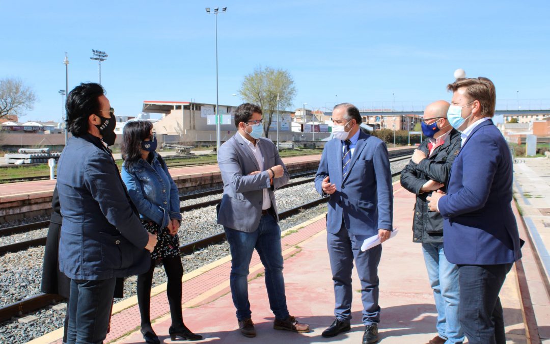 Gregorio pide potenciar el tren de mercancías en la provincia, para apoyar la creación de empleo en comarcas como la de Torrijos
