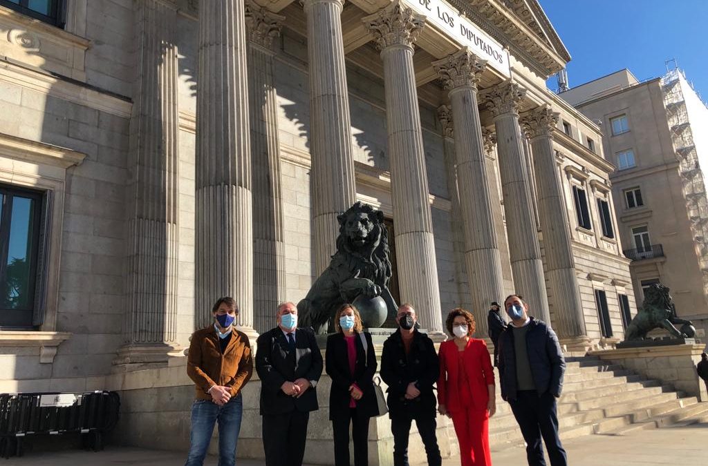 Los diputados nacionales del Partido Popular piden soluciones para la situación insostenible del sector lácteo
