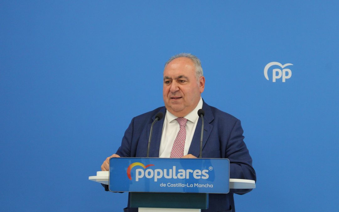 Tirado pide para los autónomos “medidas concretas y soluciones en positivo” como las que propone el Partido Popular