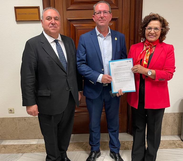 Los diputados nacionales del PP piden soluciones para los problemas del transporte público en Numancia de la Sagra