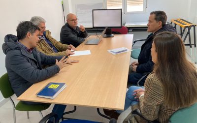 Velázquez reclama escuchar a los vecinos de los barrios y asegura que sus reivindicaciones estarán en el programa electoral del PP