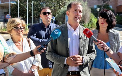Velázquez se compromete a poner en marcha un Plan Integral de Revitalización de Palomarejos, que aborde los retos del barrio