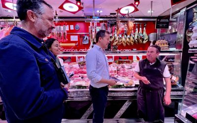 Velázquez apoyará a los comerciantes con una rebaja generalizada de impuestos, una oficina exclusiva para licencias y un plan de impulso al pequeño comercio