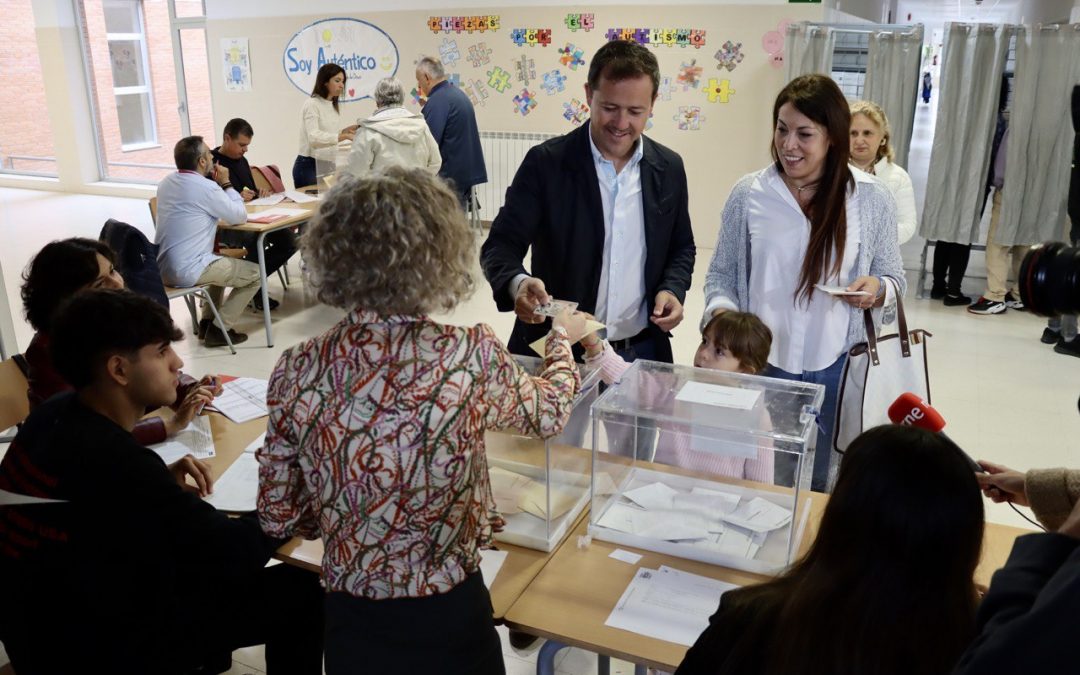 Velázquez anima a todos los toledanos a “que inundemos las urnas de votos”, pensando en el importante papel que juega nuestro voto