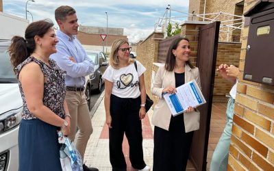 El Partido Popular de Illescas comienza una campaña puerta a puerta para informar sobre el voto por correo para las próximas elecciones generales