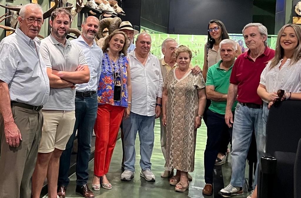 Tirado muestra el compromiso del PP con la actividad cinegética sostenible, una actividad fundamental en la economía de muchos municipios de la provincia