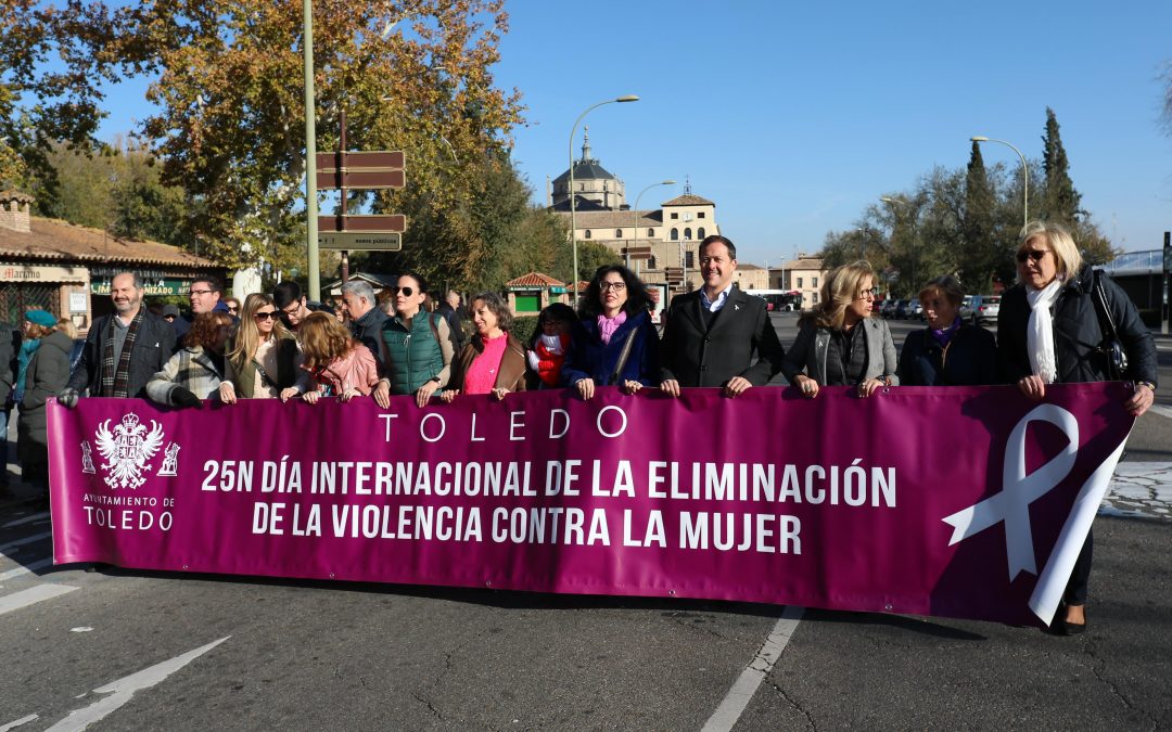 Pilar Alía reafirma el compromiso del Partido Popular “para erradicar la violencia contra la mujer de la sociedad española”