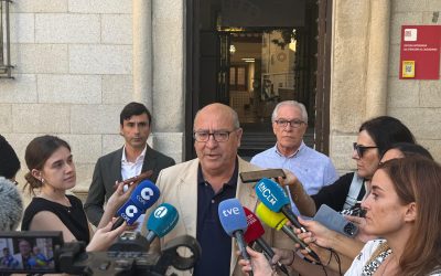 Los alcaldes de El Carpio de Tajo y Hormigos entregan nuevas firmas en la Delegación del Gobierno para exigir más seguridad
