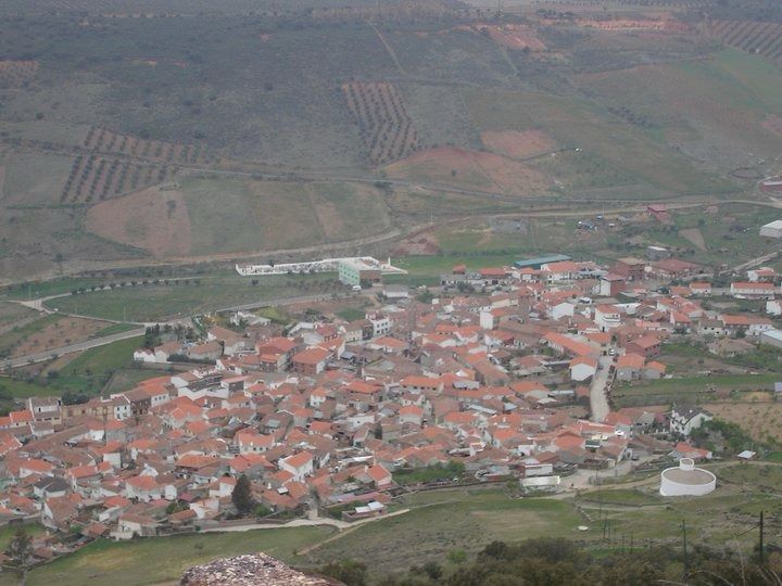 Desestimada íntegramente la demanda presentada por el secretario municipal de La Nava de Ricomalillo contra el portavoz del PP en la localidad