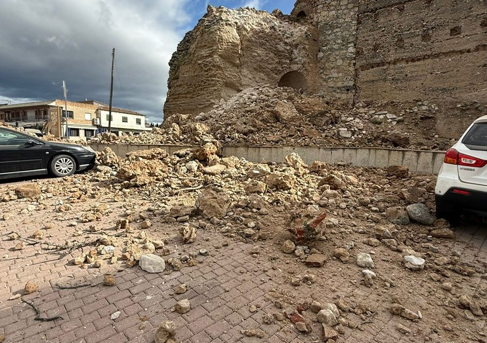 El PP de Escalona califica de “milagro” que no haya habido daños personales tras un nuevo colapso del castillo y exige al alcalde que actúe de manera urgente