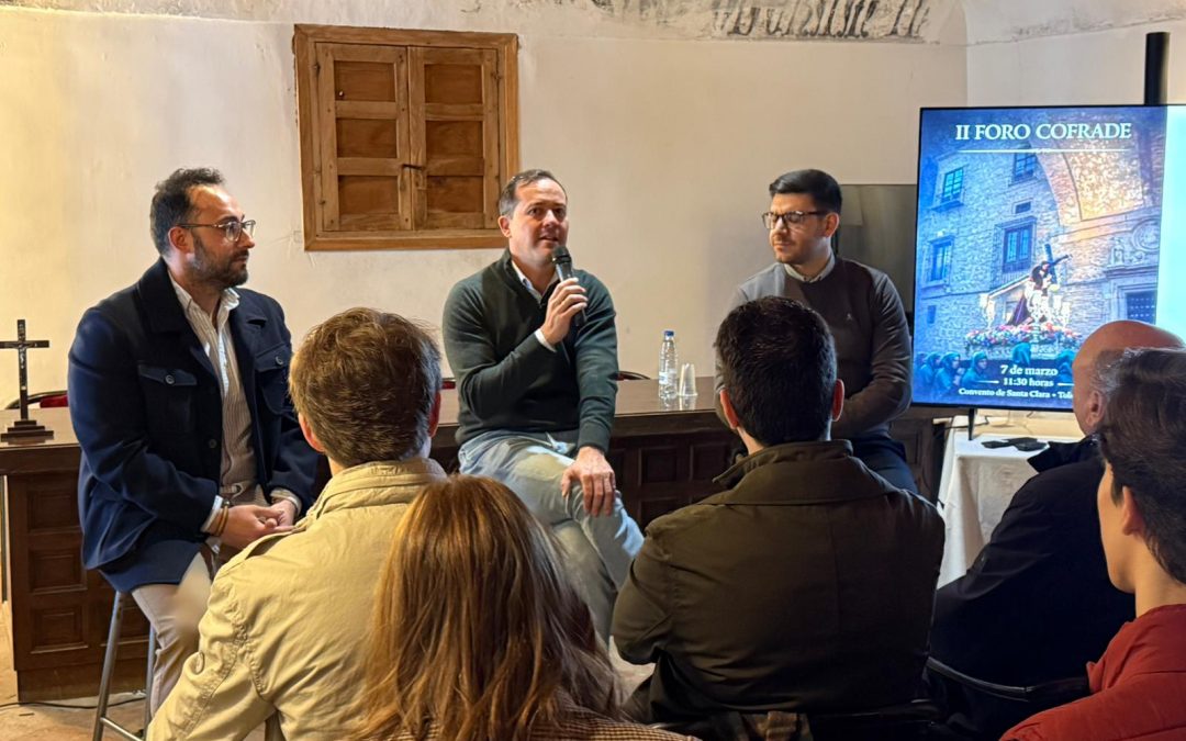 Velázquez destaca el papel de los jóvenes en la defensa de las tradiciones durante el II Foro Cofrade de Nuevas Generaciones en Toledo