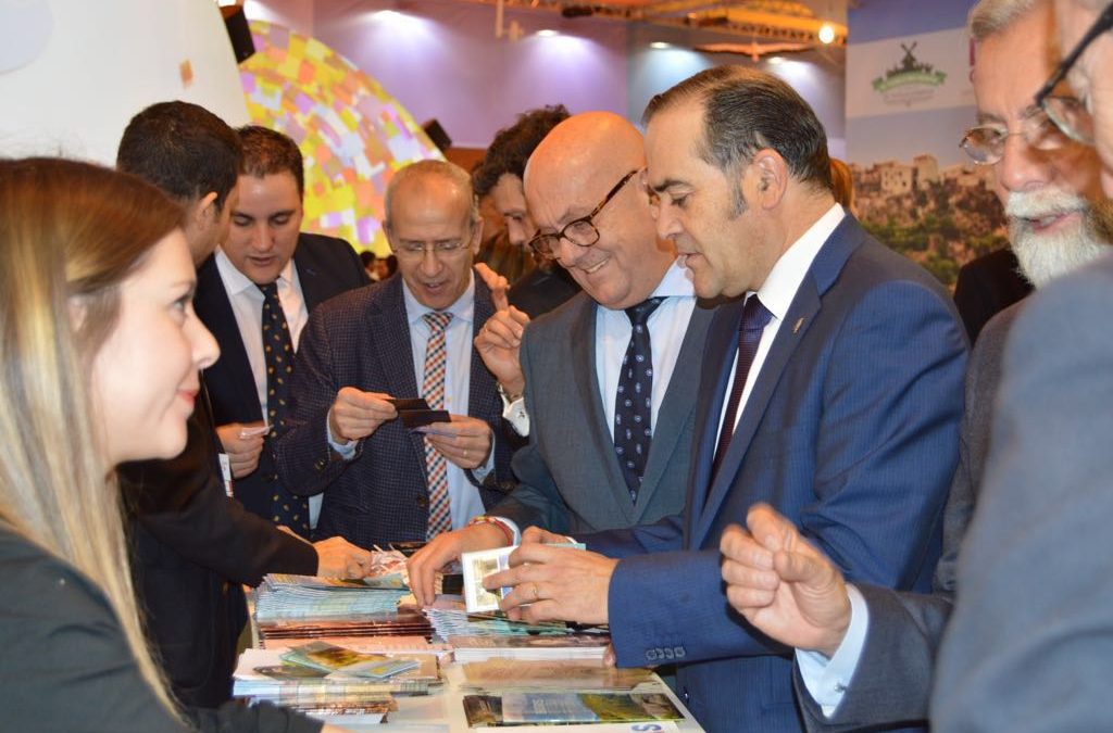 Bravo lamenta que Gutiérrez desaproveche el escenario de FITUR para dar a conocer las bondades del proyecto Ciudad de Vascos