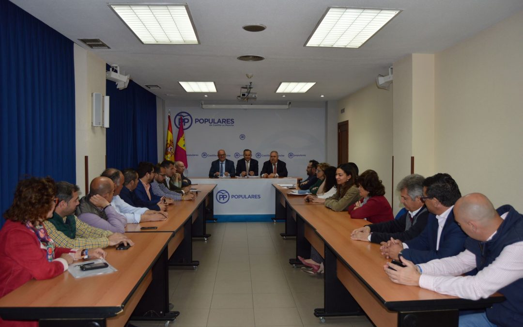Gregorio asegura que sólo el PP puede evitar el peligro para los intereses de la provincia que supone un Gobierno de Sánchez y Page