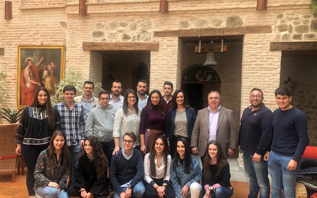 Tirado anima a los jóvenes a votar el proyecto de Pablo Casado porque es sinónimo de creación de empleo y de una España unida