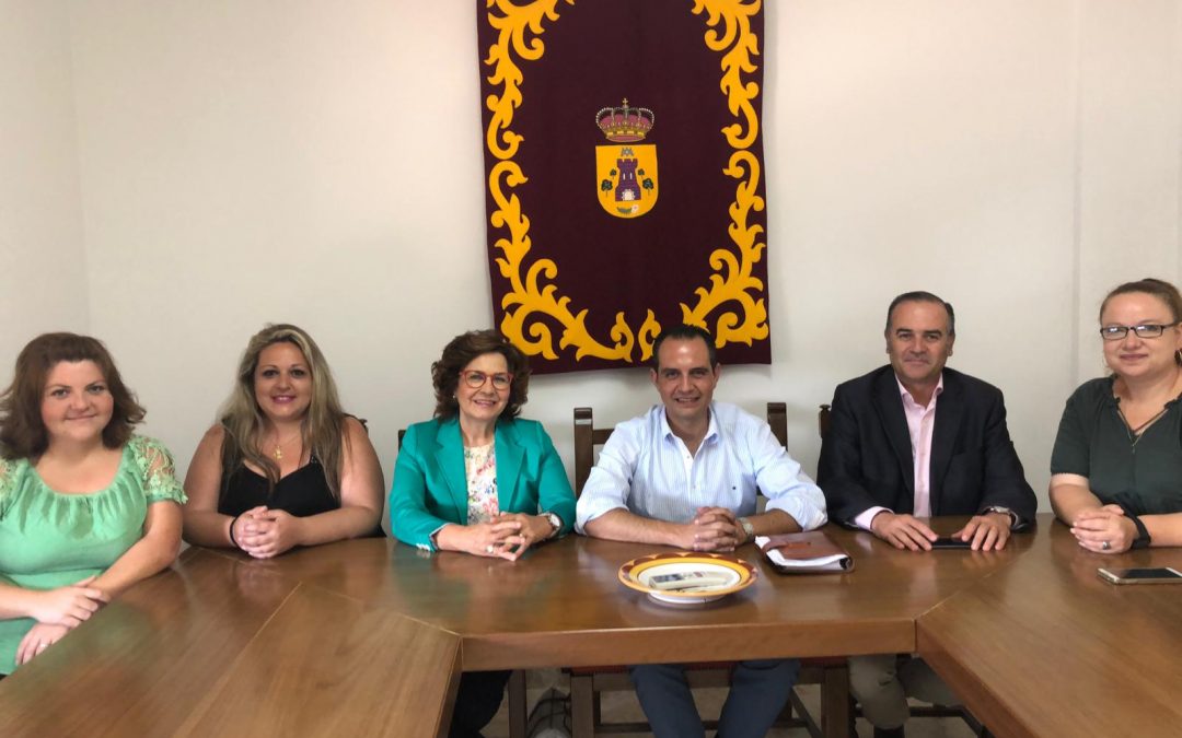 Gregorio destaca el compromiso del PP en la lucha contra la despoblación, que es crucial en comarcas como La Jara