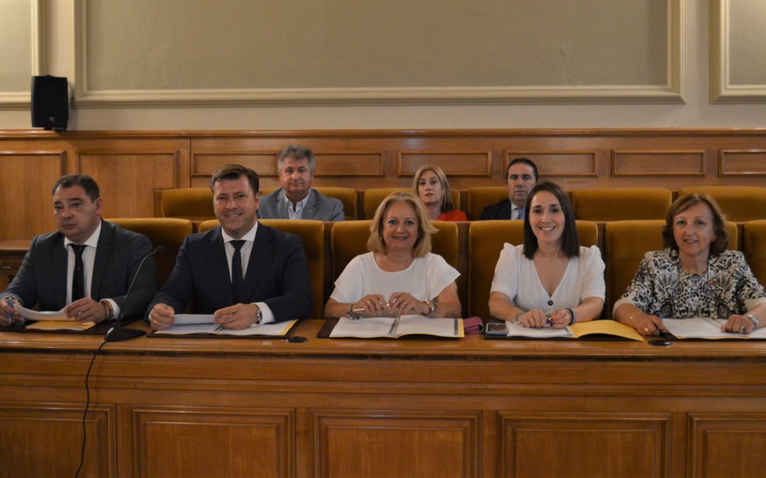 El PP de la Diputación será “esa herramienta útil para trasladar las quejas, opiniones y sugerencias de los vecinos de la provincia”