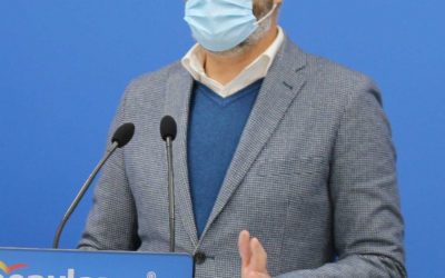 El PP pide al Gobierno regional que atienda las demandas de los profesionales sanitarios